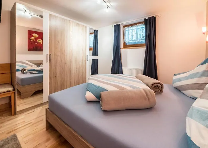 Wieseneck II - Apartment In Fuegen